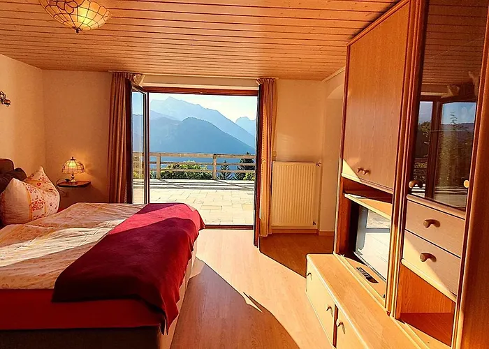 2 Bergpanorama Mit Blick Ins Tal Fuer Absolute Nichtraucher Berchtesgaden